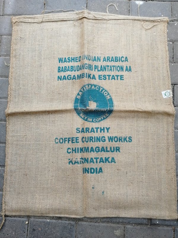 Kaffeesack Satisfaction Indien India mit der Kaffeetasse